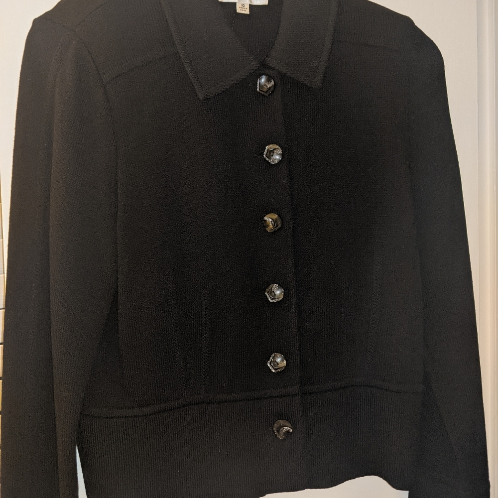 St John Black short jean jacket style size 10